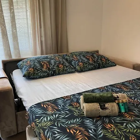 شقة - Apartmant For 2, Balcony, Sun And أوميس