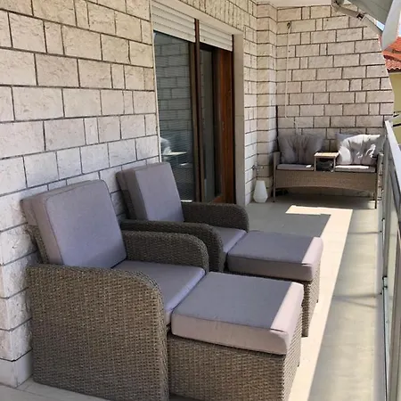 - Apartmant For 2, Balcony, Sun And *