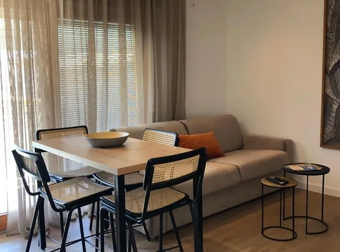 - Apartmant For 2, Balcony, Sun And *