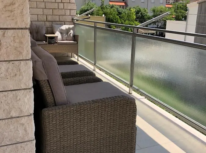 - Apartmant For 2, Balcony, Sun And *